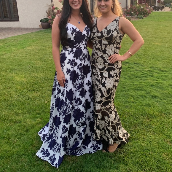 Xscape Dresses & Skirts - Navy and White Gown